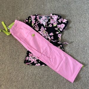 Koi scrub set